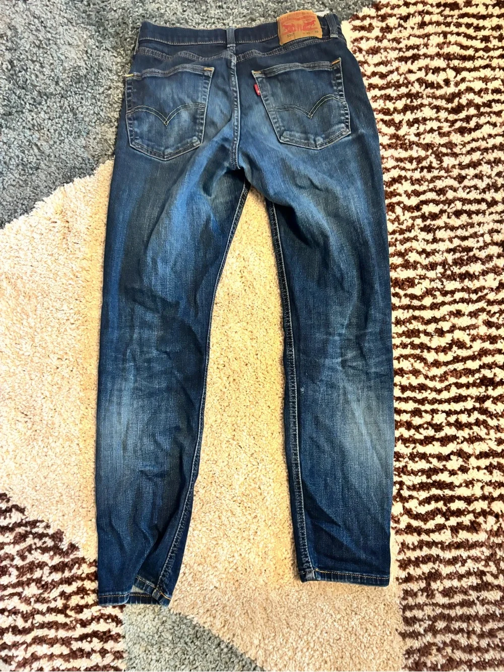 Levis slim straight